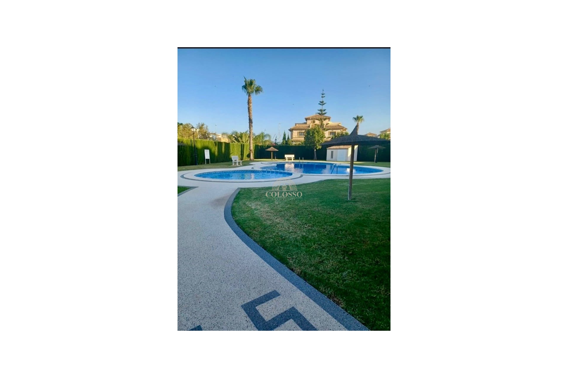 Alquiler - Adosado -
Cabo Roig