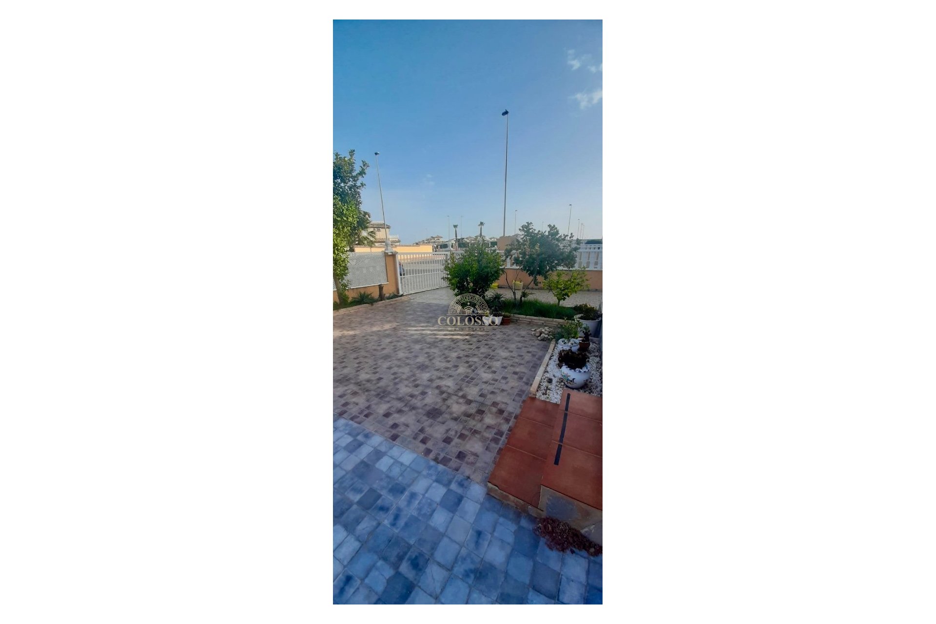 Alquiler - Adosado -
Cabo Roig