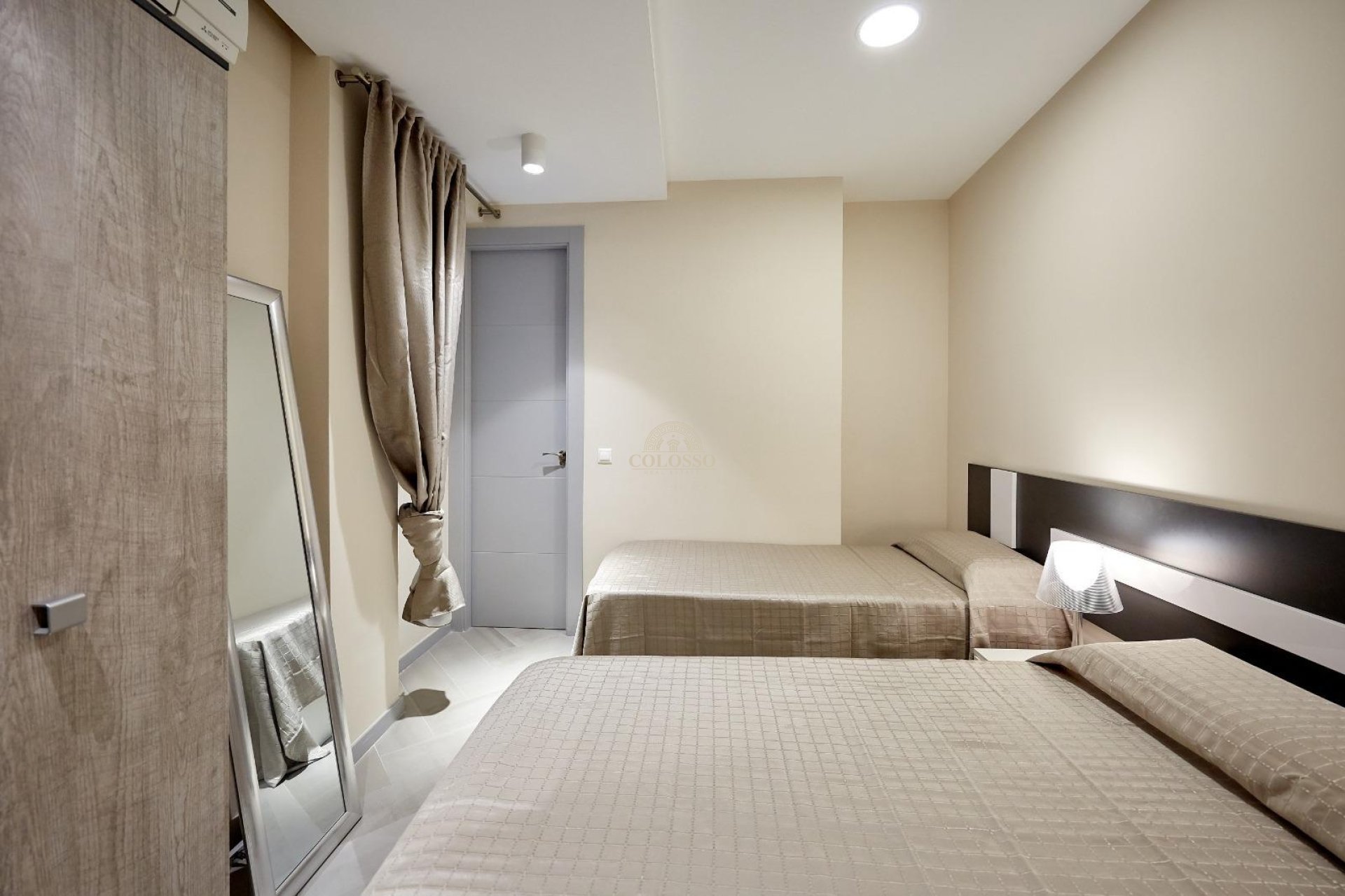 Alquiler - Apartamento -
Alicante - Centro