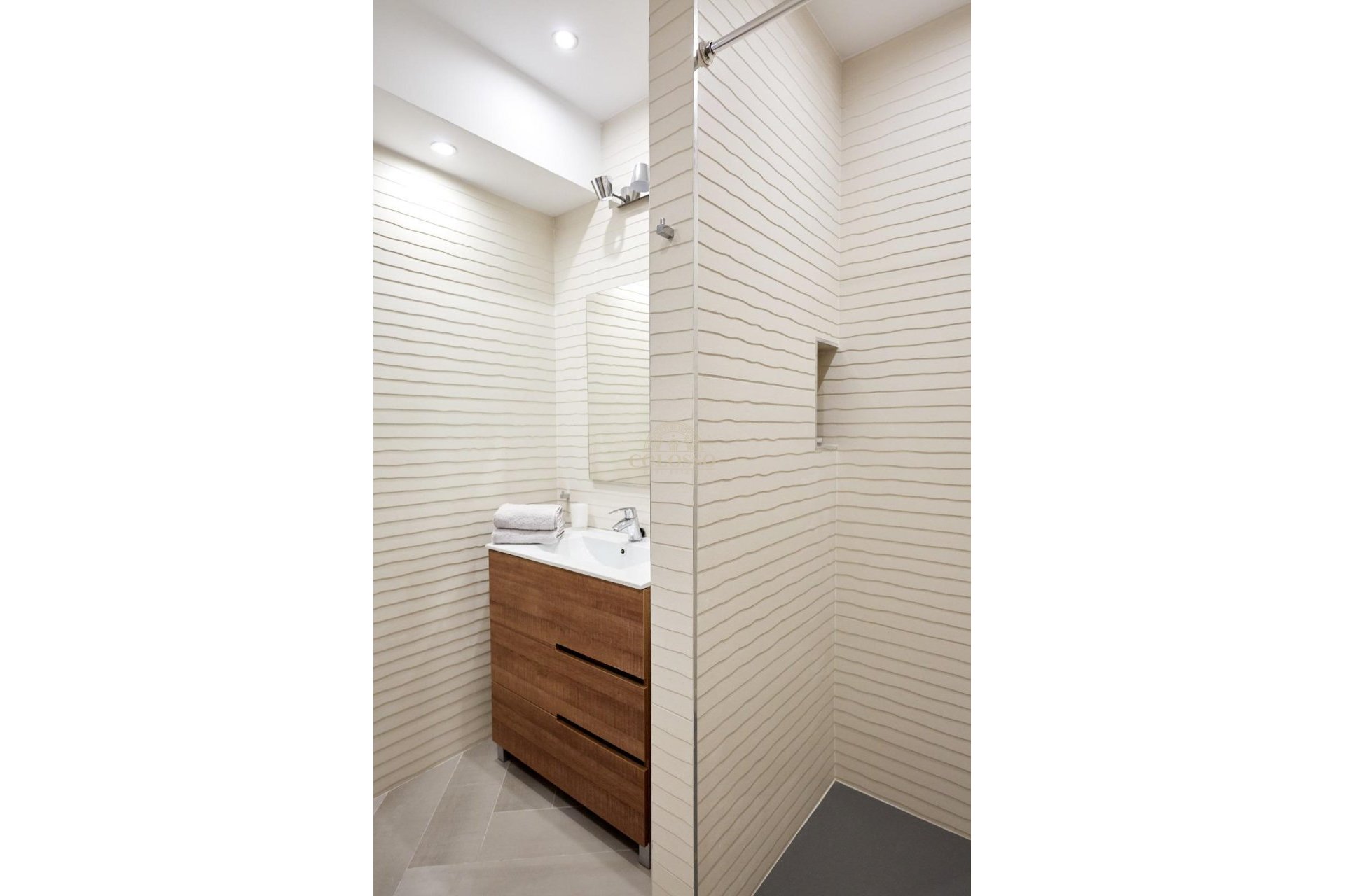 Alquiler - Apartamento -
Alicante - Centro