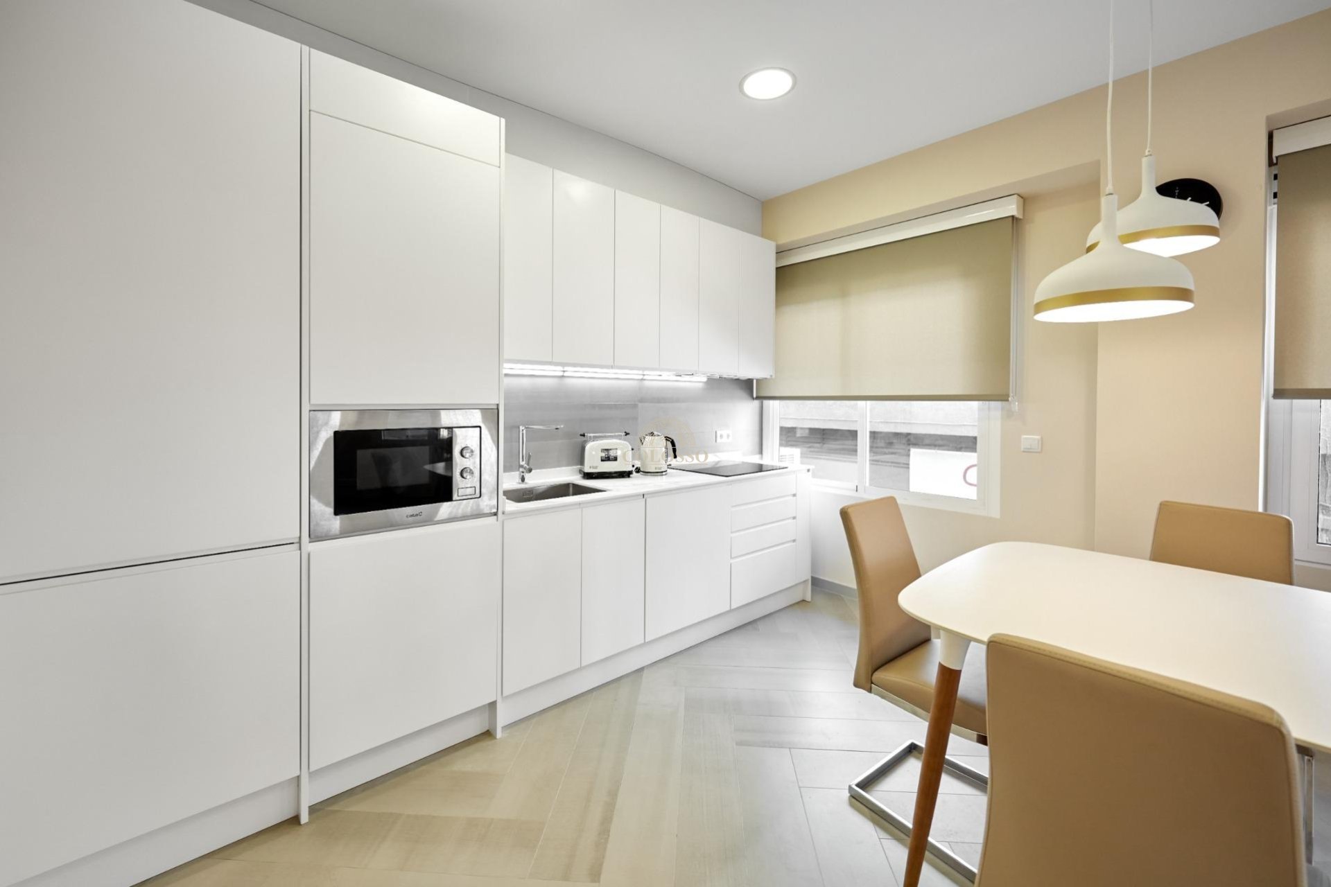 Alquiler - Apartamento -
Alicante - Centro