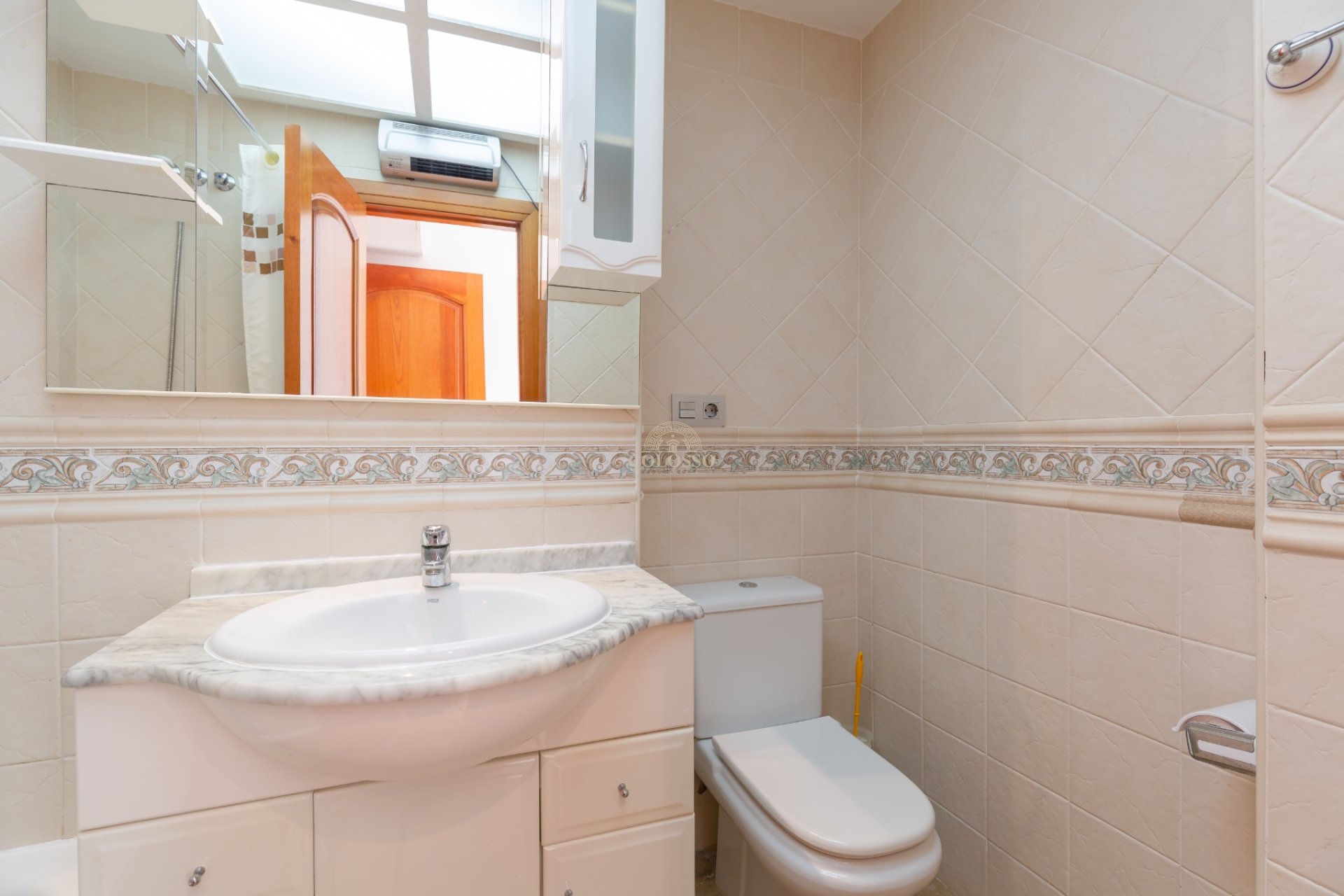 Alquiler - Apartamento / piso -
Guardamar del Segura - Guardamar Playa