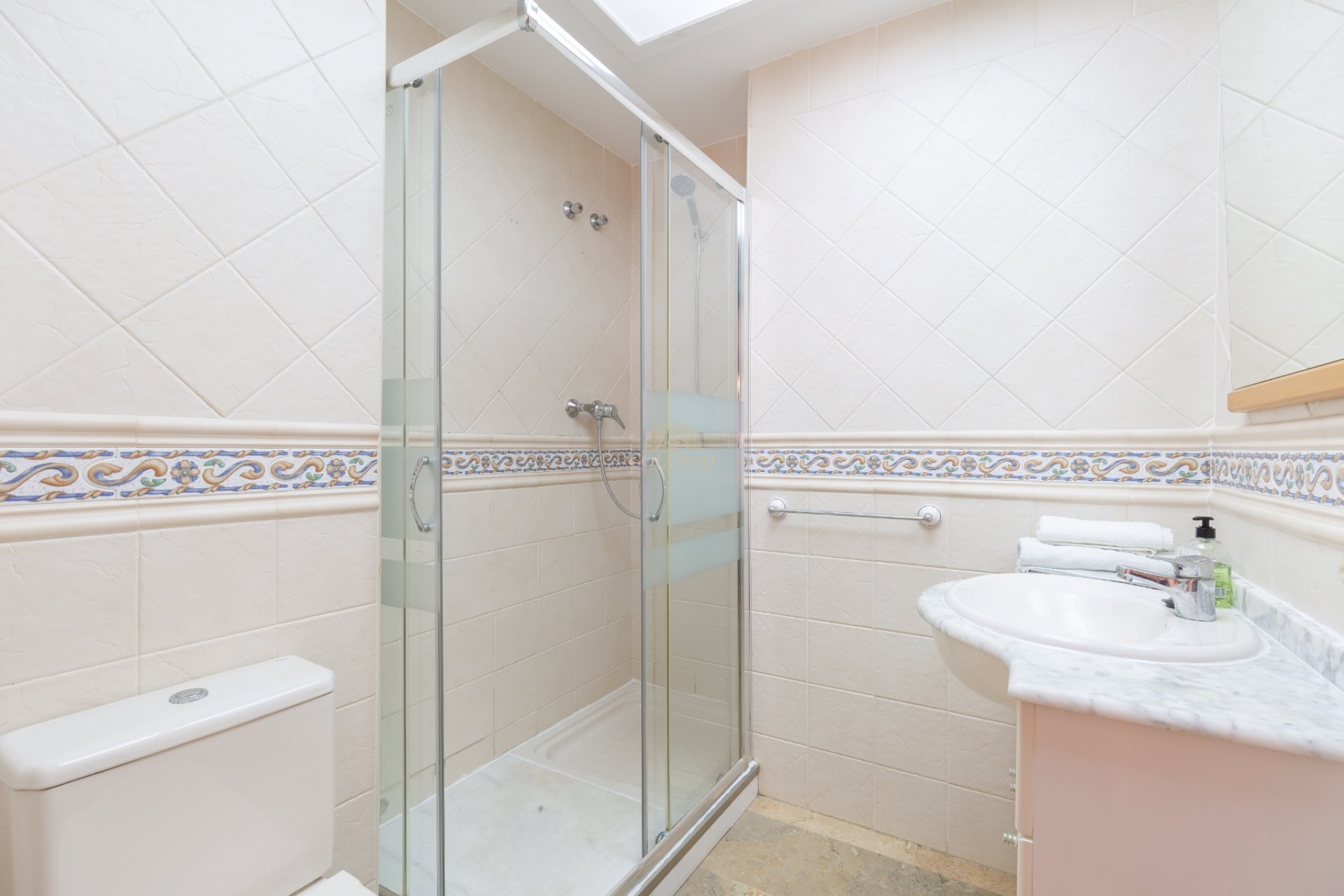 Alquiler - Apartamento / piso -
Guardamar del Segura - Guardamar Playa