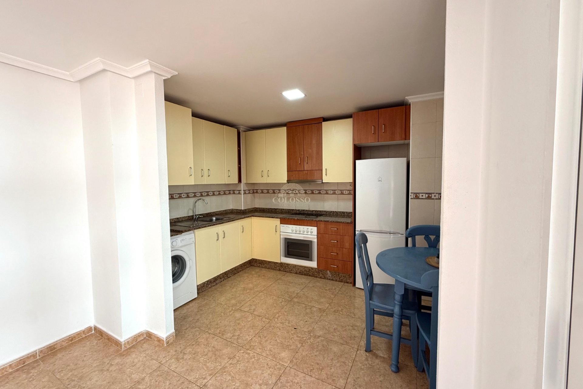 Alquiler - Apartamento / piso -
Los Montesinos
