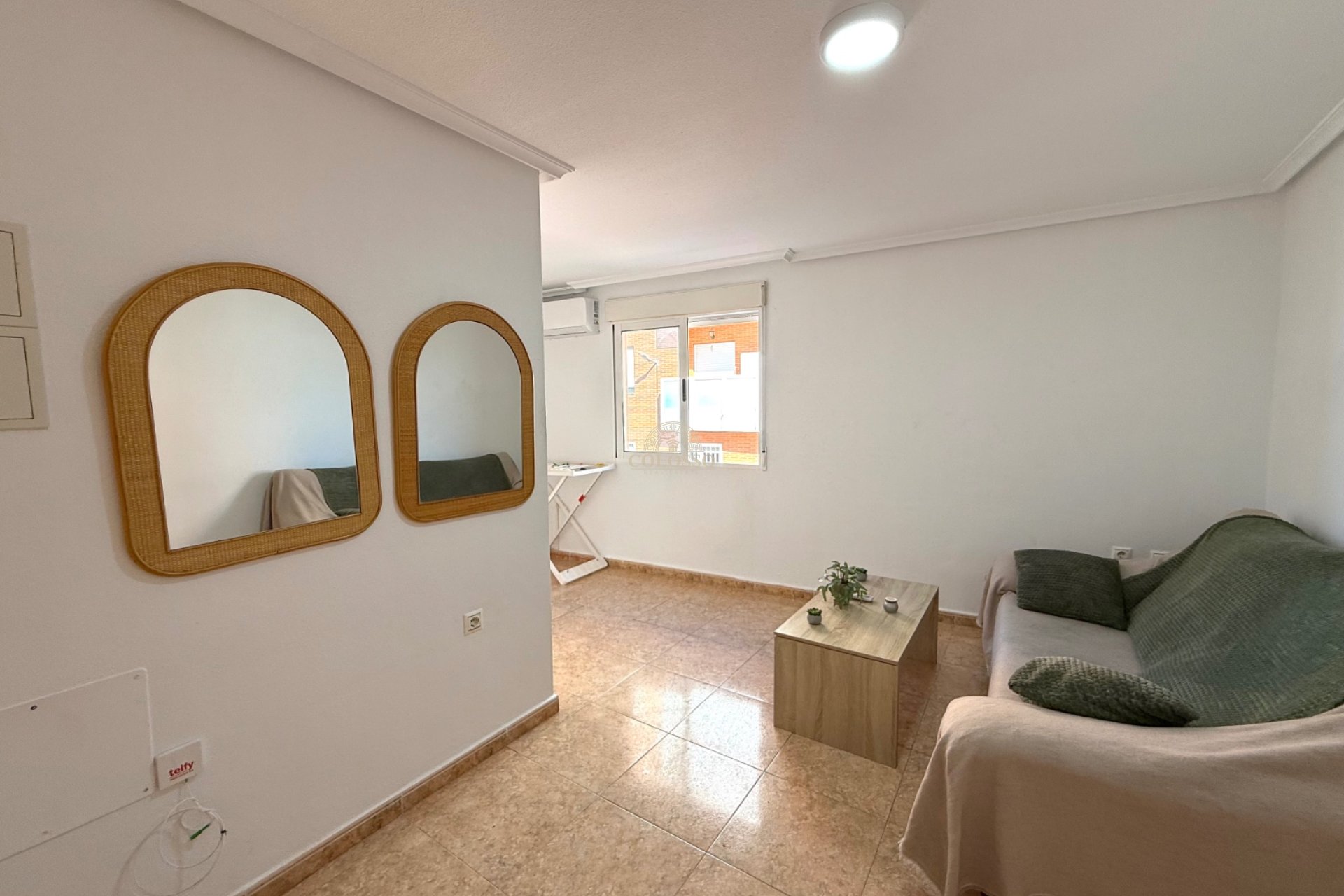 Alquiler - Apartamento / piso -
Los Montesinos