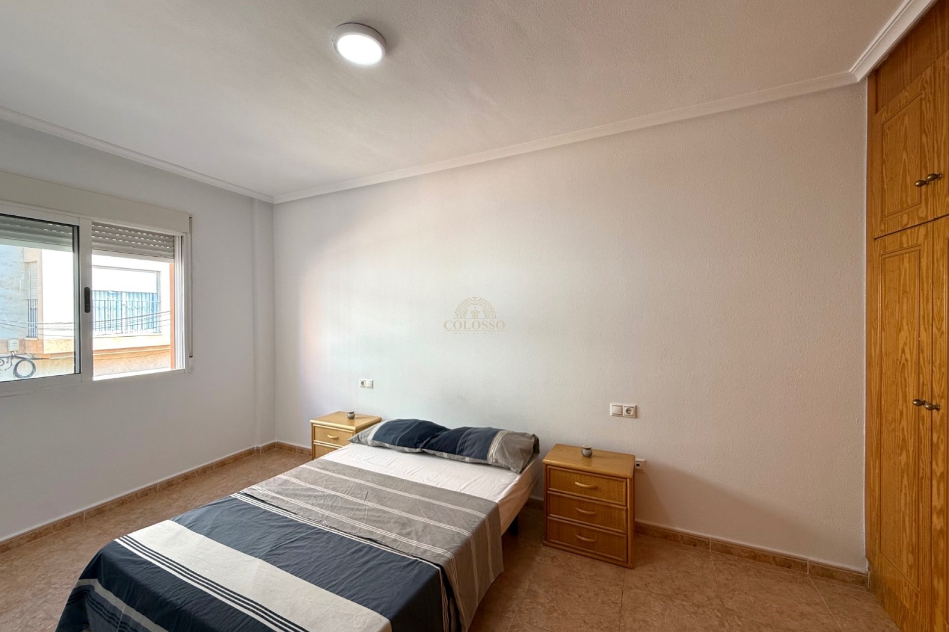 Alquiler - Apartamento / piso -
Los Montesinos