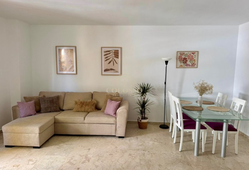 Alquiler - Apartamento / piso -
Orihuela Costa - Punta Prima