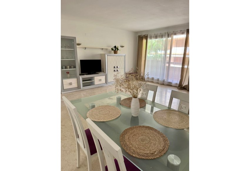 Alquiler - Apartamento / piso -
Orihuela Costa - Punta Prima