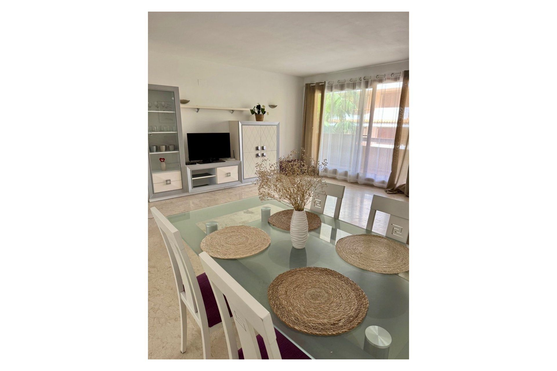 Alquiler - Apartamento / piso -
Orihuela Costa - Punta Prima