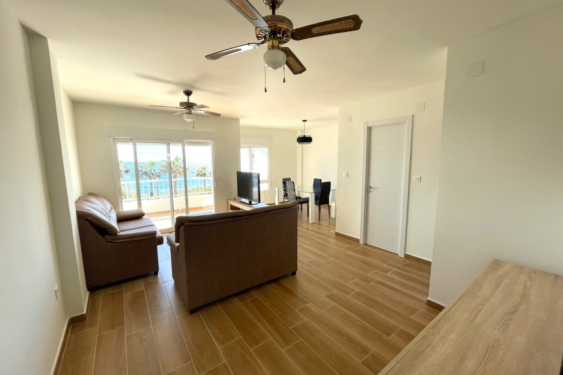 Alquiler - Apartamento / piso -
Torrevieja - Playa de los Locos