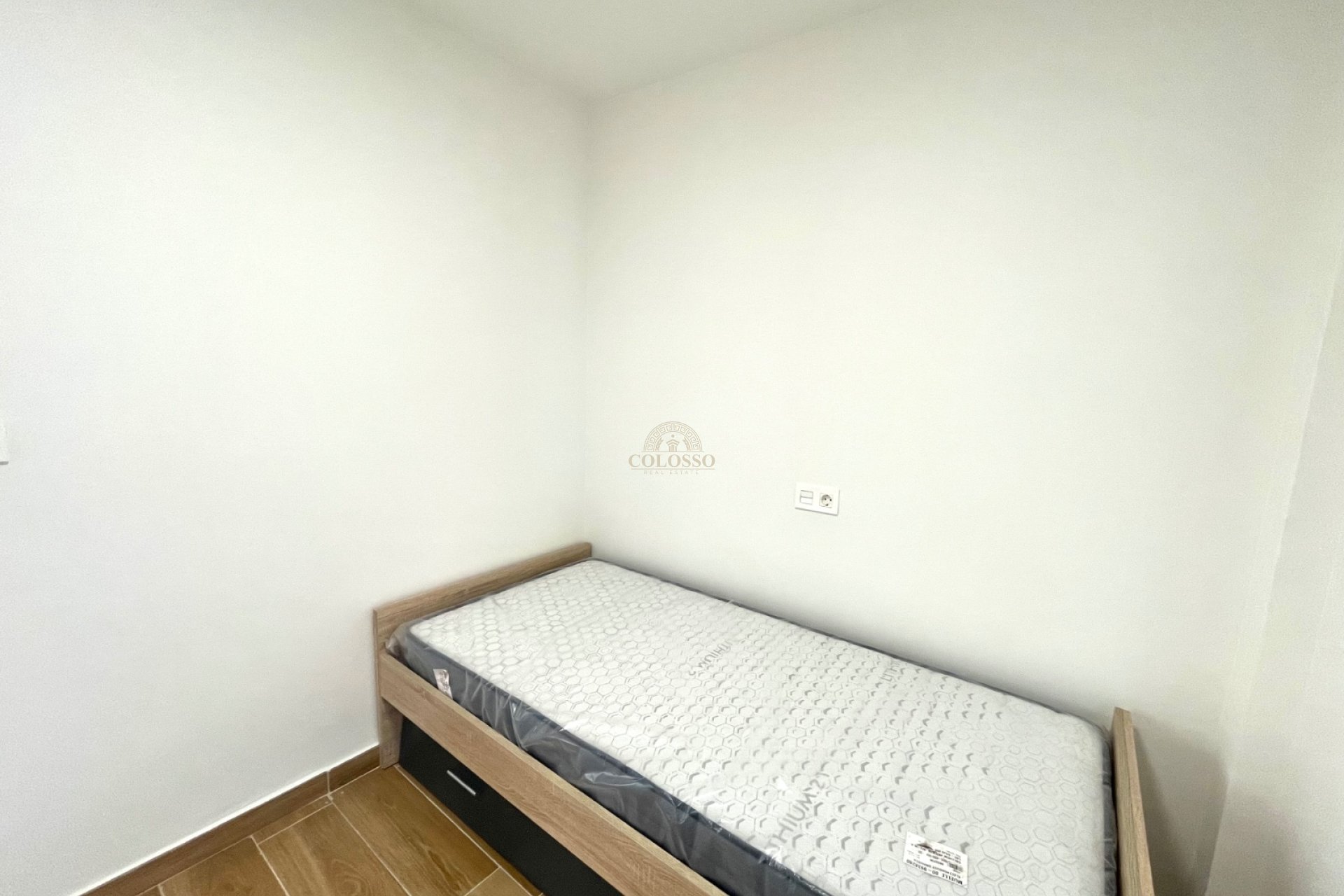 Alquiler - Apartamento / piso -
Torrevieja - Playa de los Locos
