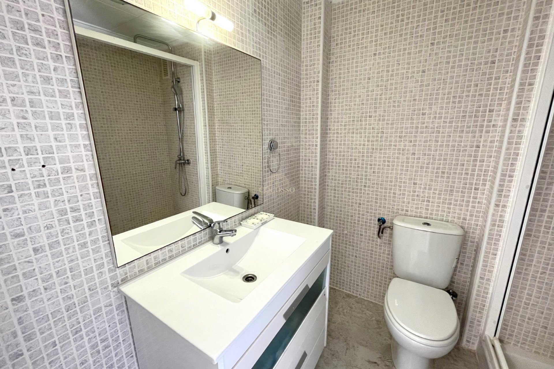 Alquiler - Apartamento / piso -
Torrevieja - Playa de los Locos