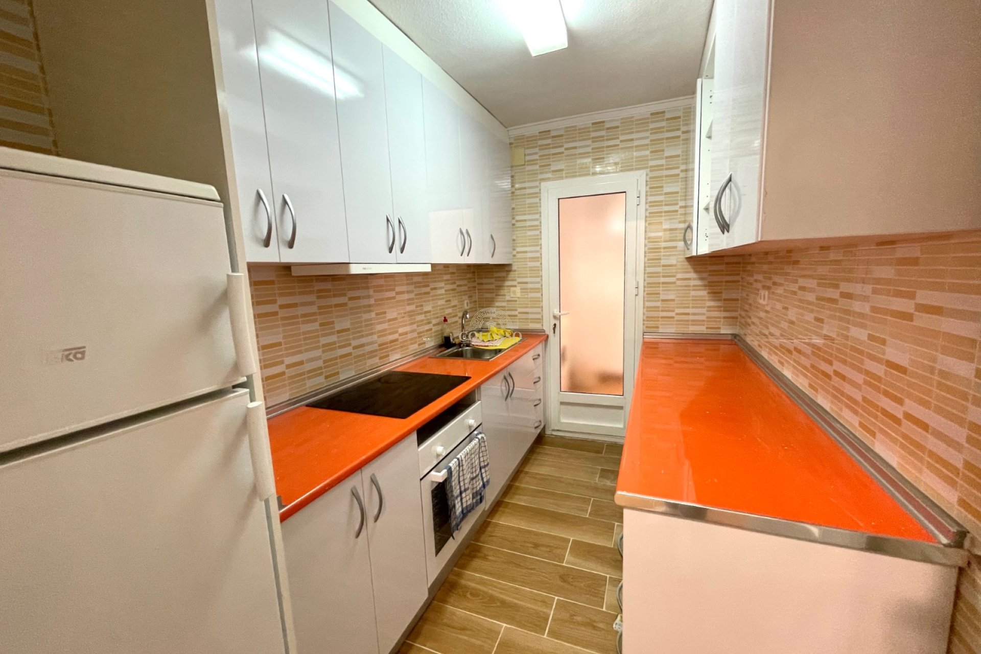Alquiler - Apartamento / piso -
Torrevieja - Playa de los Locos