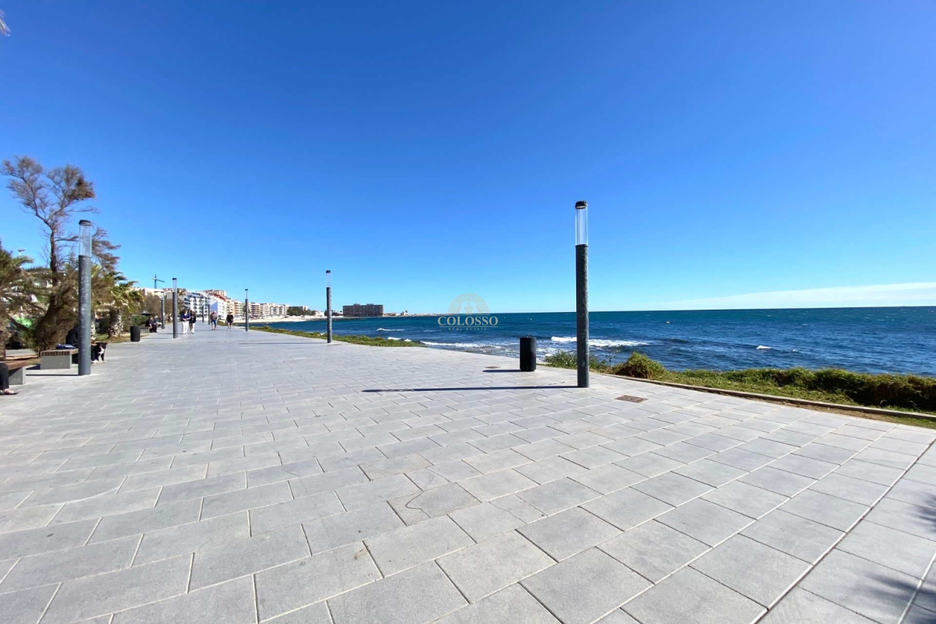 Alquiler - Apartamento / piso -
Torrevieja - Playa de los Locos
