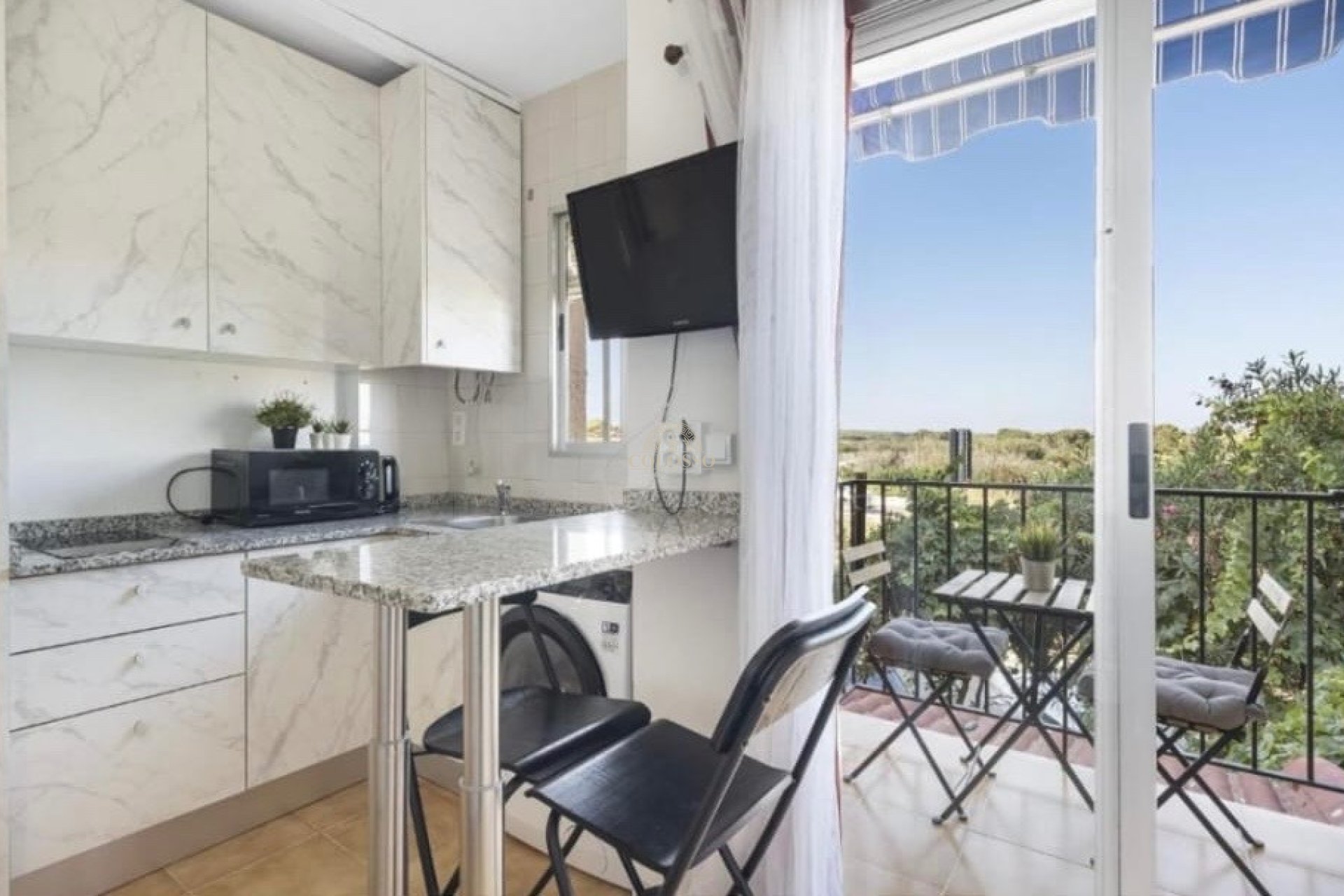 Alquiler - Apartamento / piso -
Torrevieja
