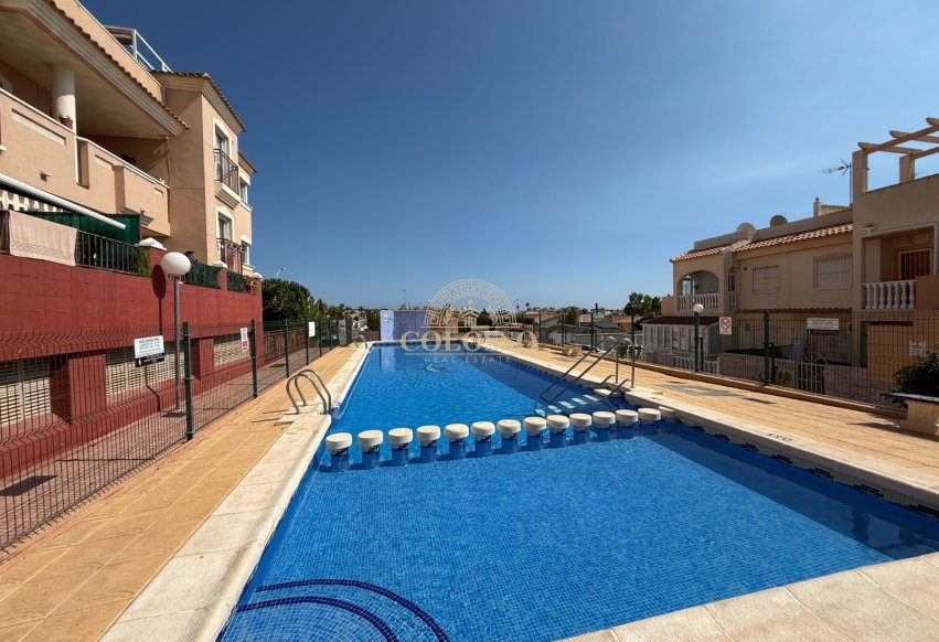 Alquiler - Bungalow -
Alicante - La Florida