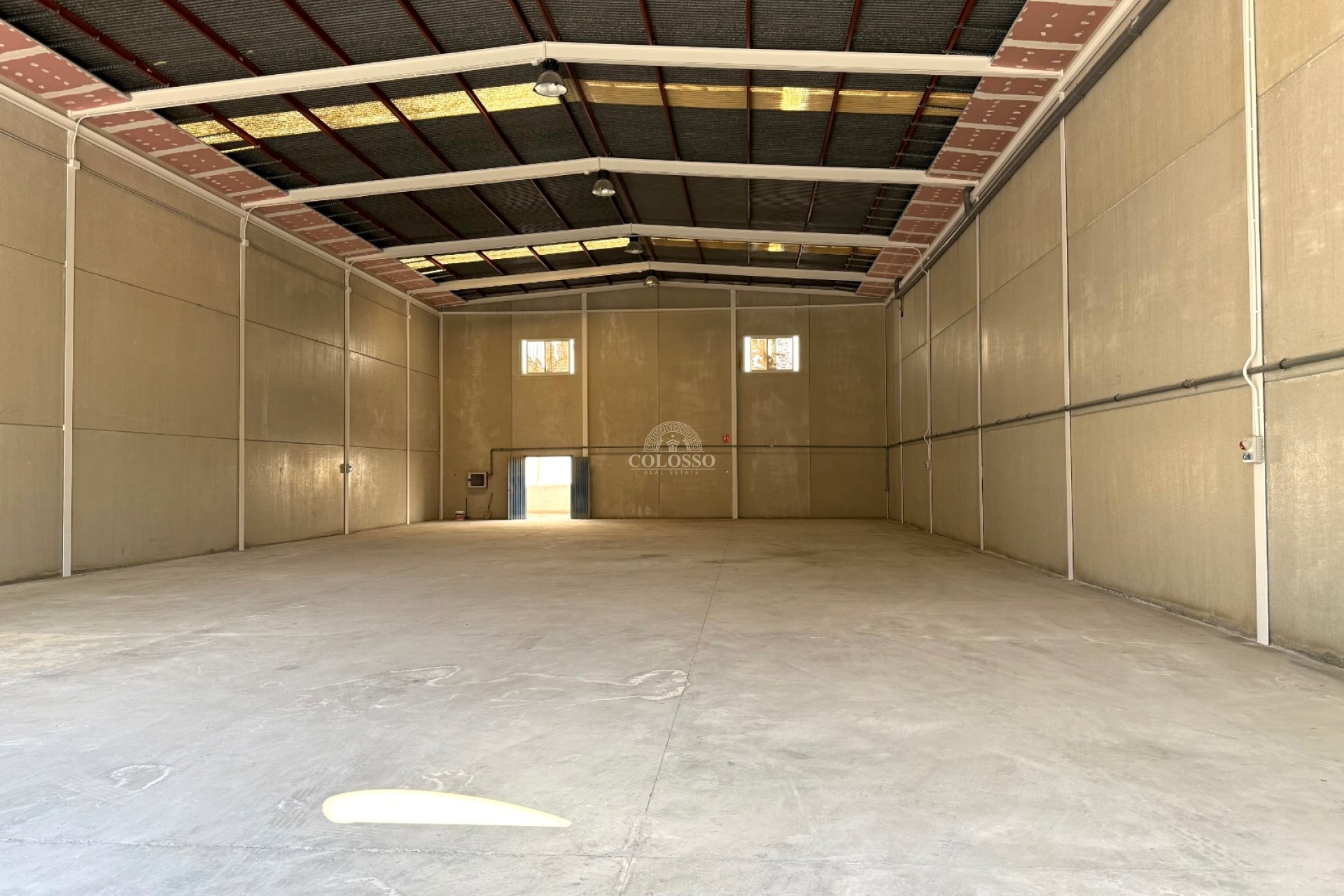 Alquiler - Local Comercial -
Catral