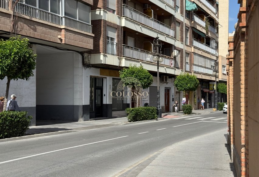 Alquiler - Local Comercial -
Orihuela