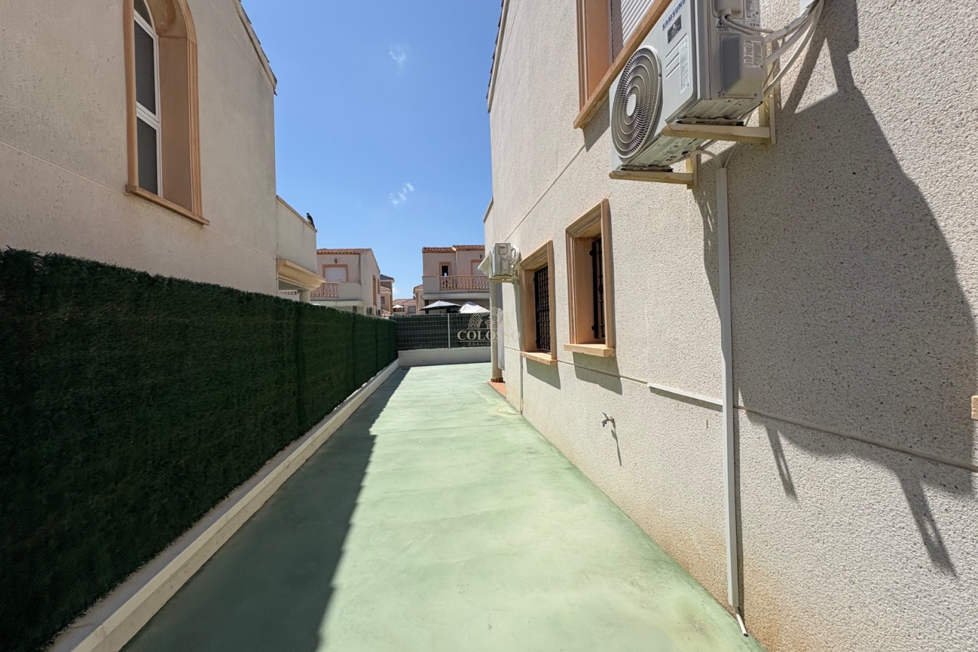 Alquiler - Villa -
Guardamar del Segura - Urbanizaciones