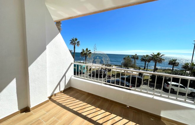 Apartamento / piso - Alquiler - Torrevieja -
                    Playa de los Locos