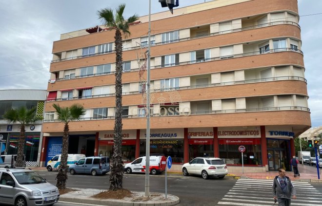 Apartamento - Resale - Torrevieja -
                Centro