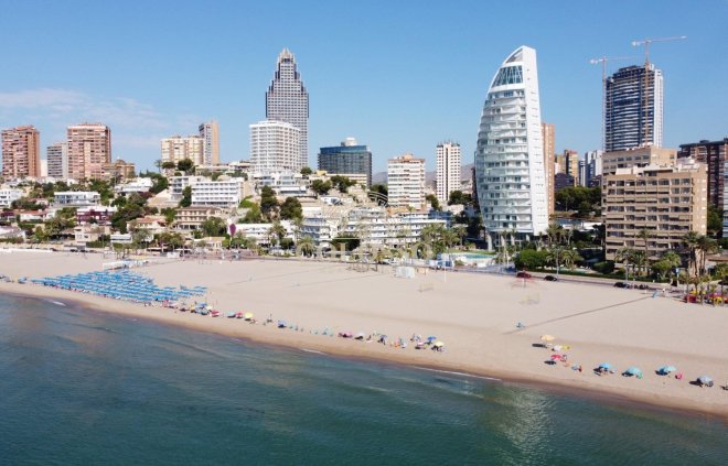 Apartamento - Reventa - Benidorm -
                Poniente
