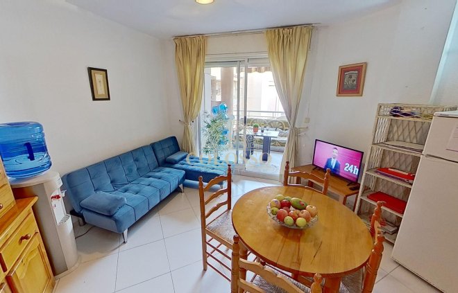 Apartamento - Reventa - Torrevieja -
                    Playa del Cura