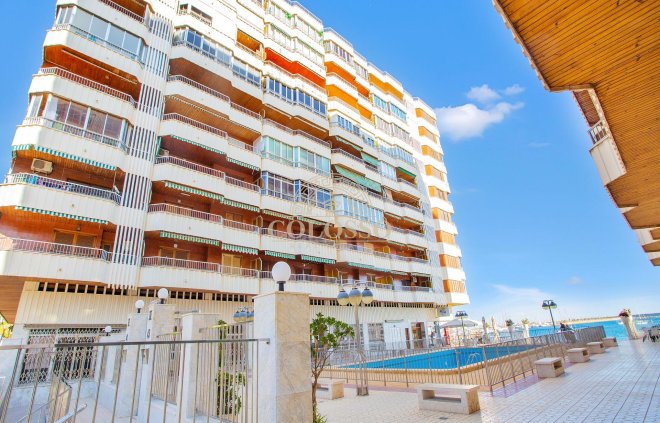 Apartamento - Revente - Torrevieja -
                Centro