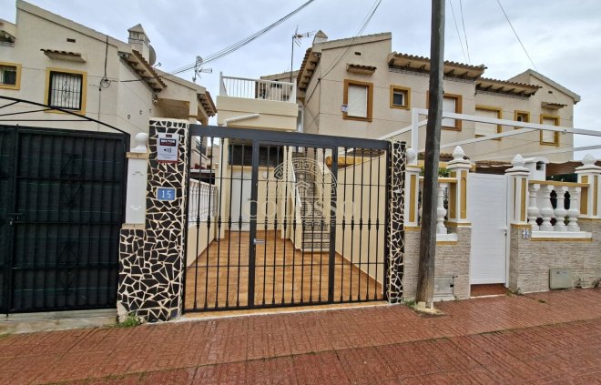 Bungalow - Resale - Orihuela Costa -
                    La Zenia