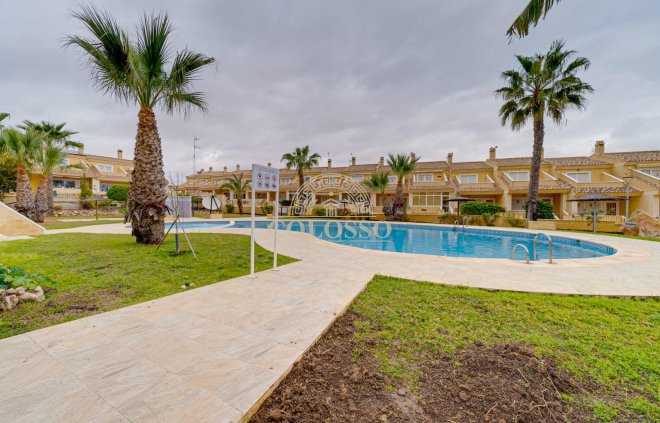 Bungalow - Reventa - Torrevieja -
                    Los altos