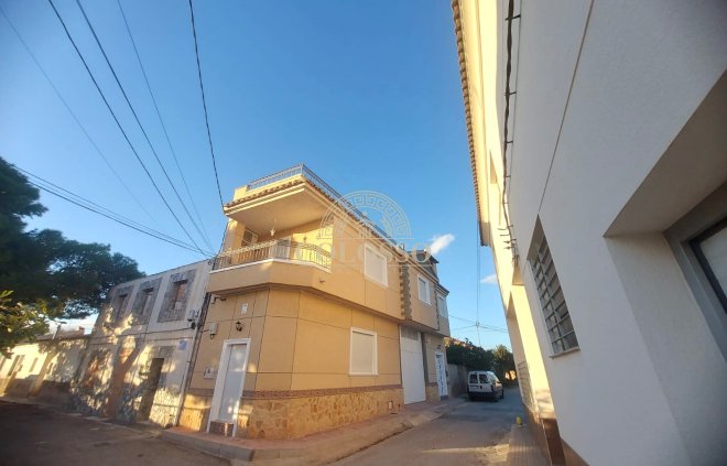 Casa - Resale - Orihuela -
                    Orihuela