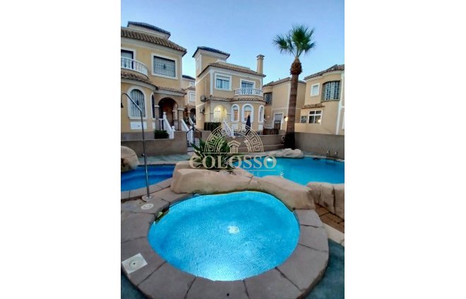 Chalet - Alquiler - Orihuela Costa -
                    Las Filipinas