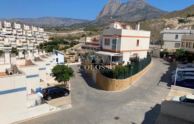 Chalet - Reventa - Finestrat -
                    Balcón de finestrat