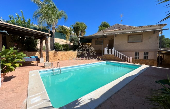 Chalet - Revente - Godelleta -
                    El bosque