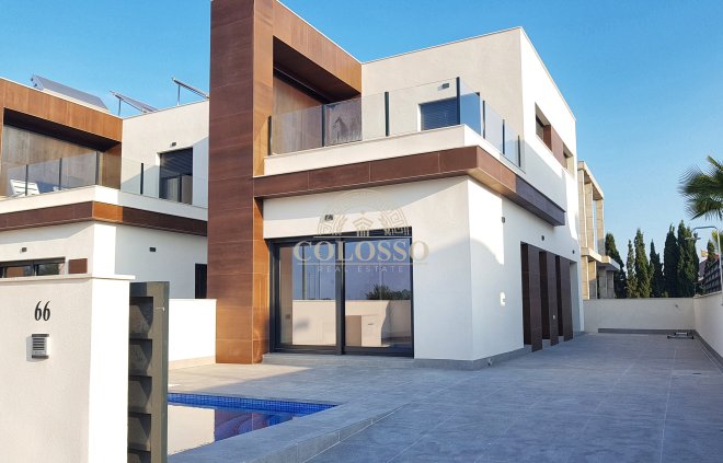 detached - Nouvelle construction -
                Daya Nueva - 62812