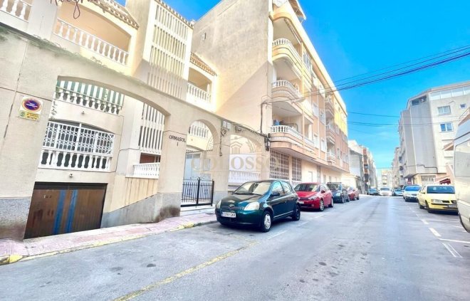 Garage - Resale - Torrevieja -
                    Habaneras