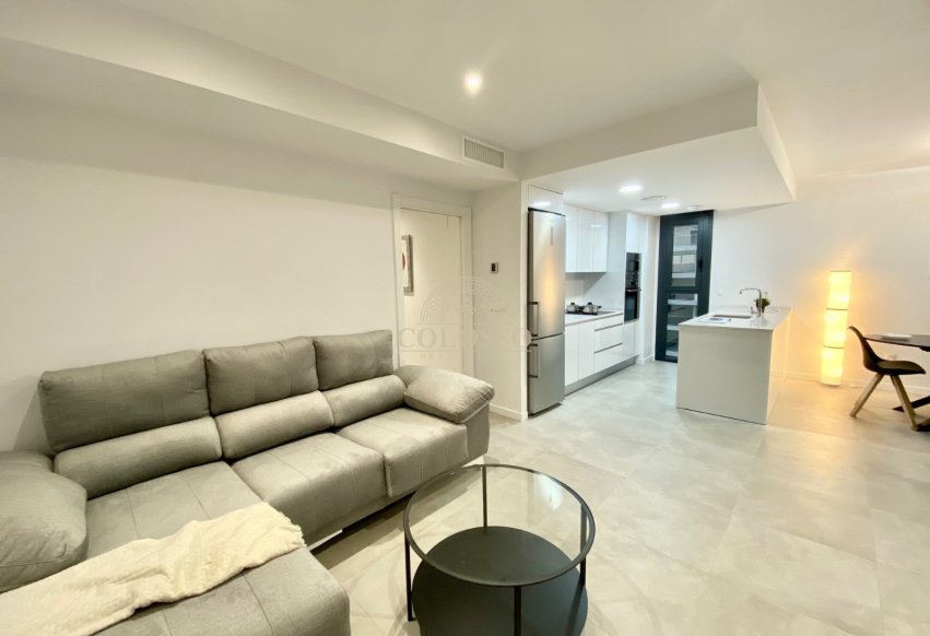 Location - Apartamento -
Alicante - Campoamor