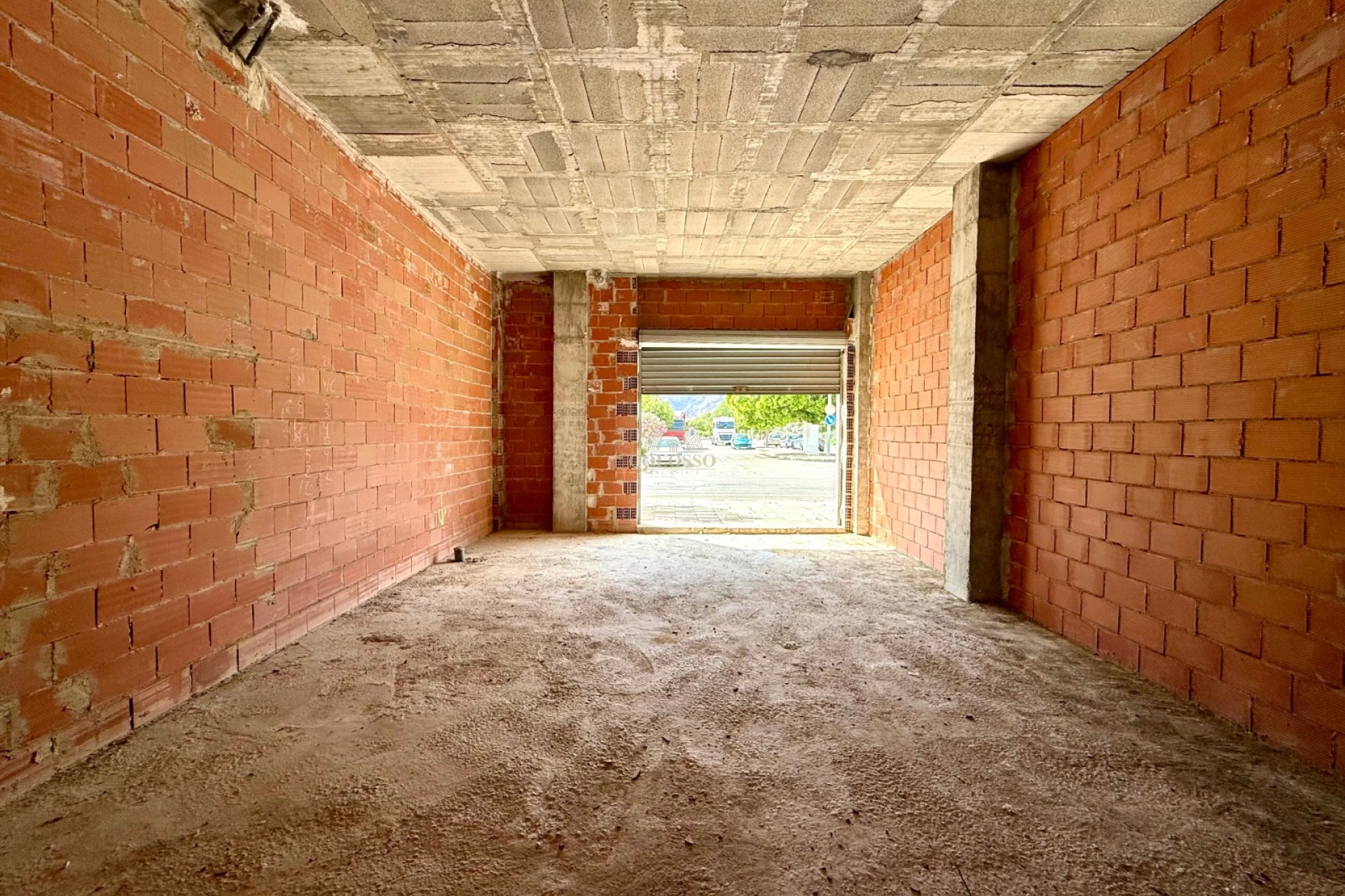 Location - Local commercial -
Rafal