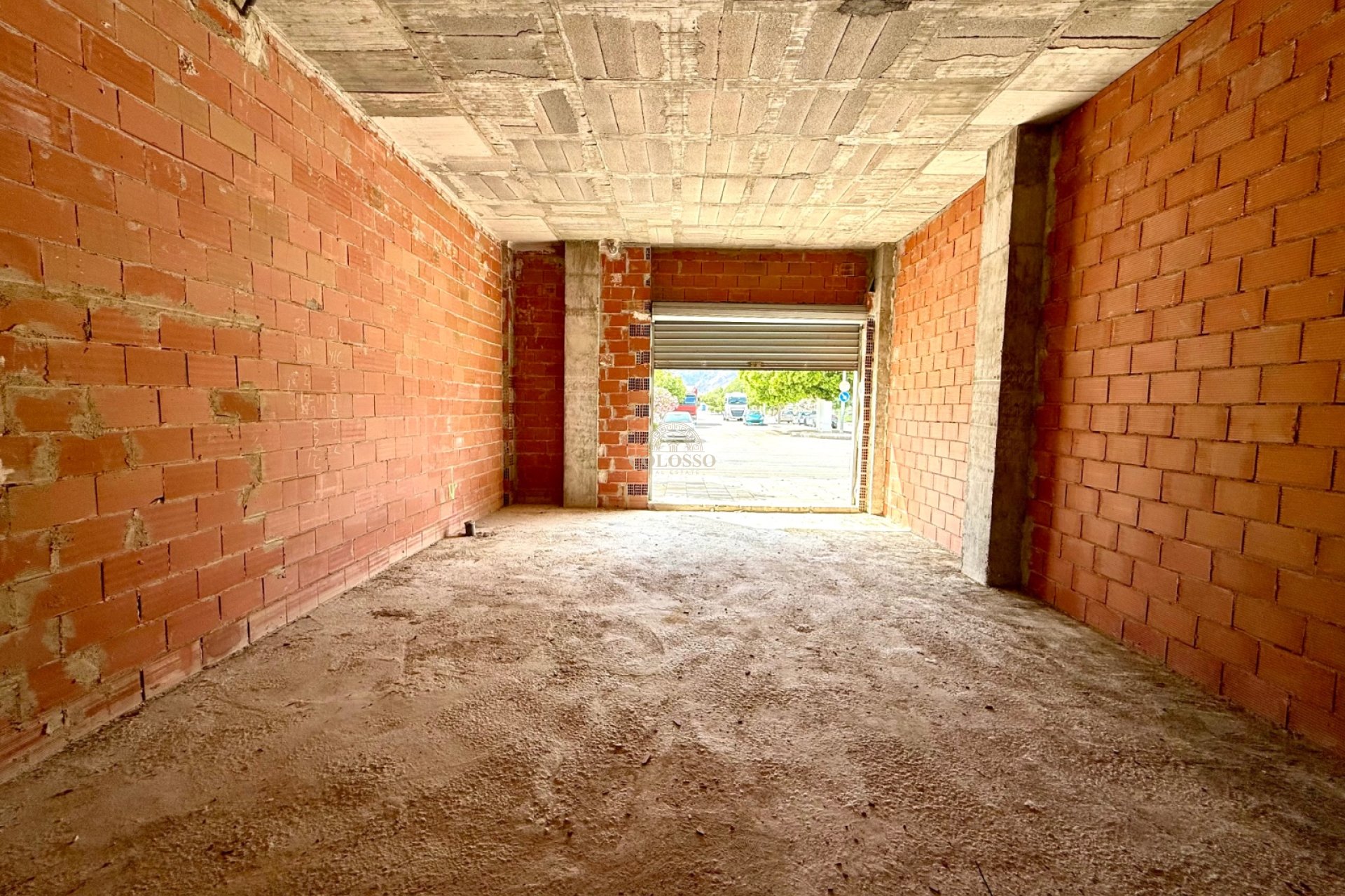 Location - Local commercial -
Rafal