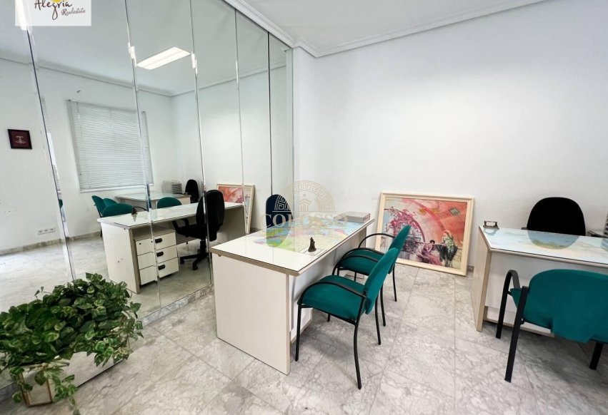 Location - Oficina -
Valencia - La Raiosa