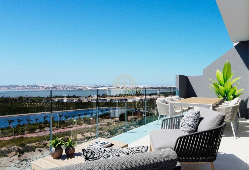 New Build - Bungalow Planta Alta -
Torrevieja - Lago jardin