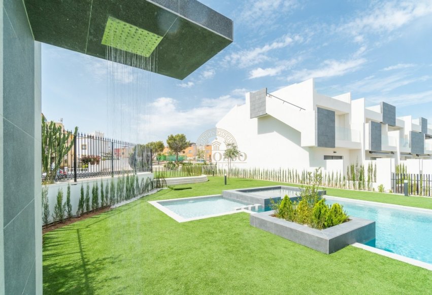 New Build - Bungalow Planta Alta -
Torrevieja - Los balcones