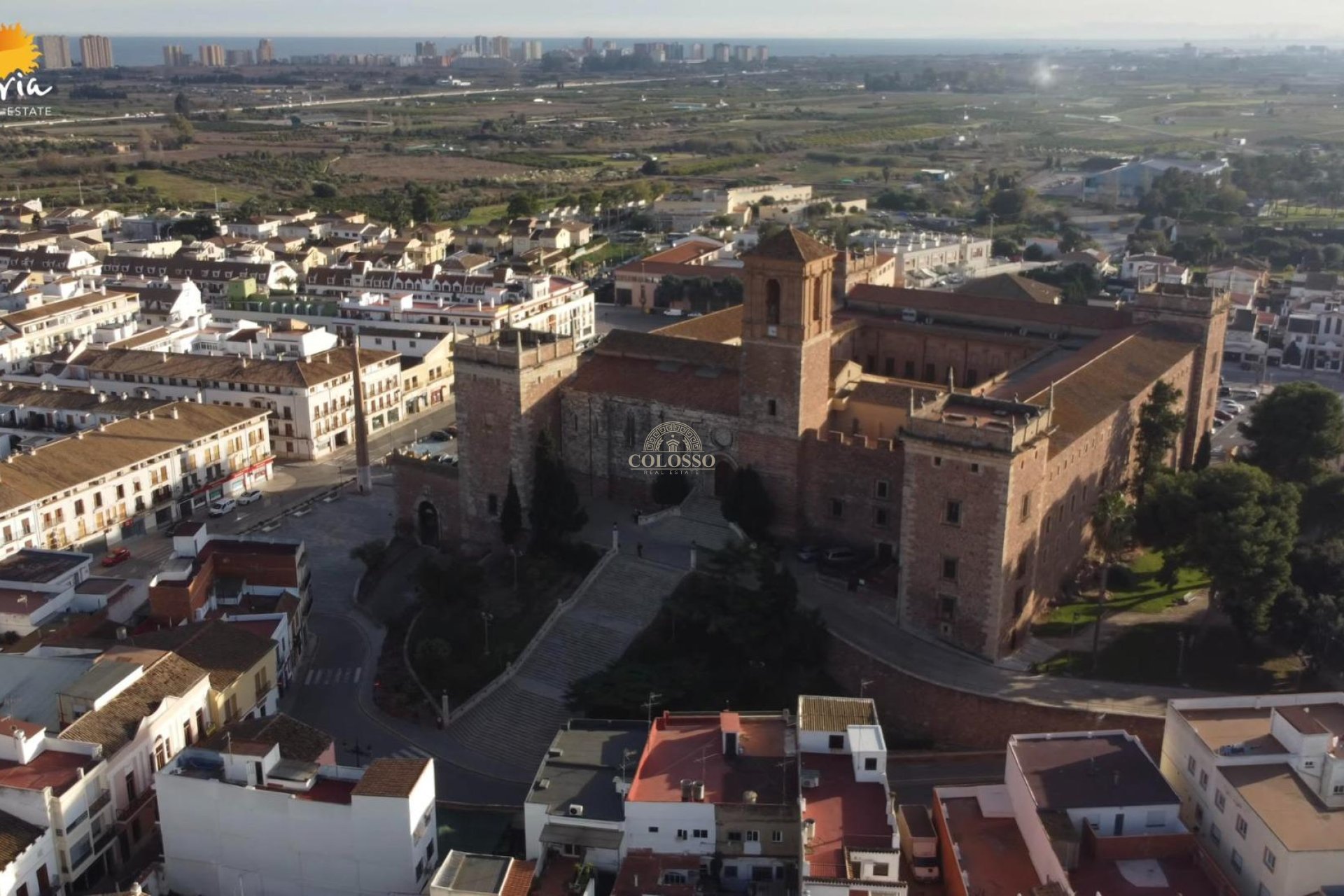 New Build - Townhouse -
El Puig de Santa Maria - Puig