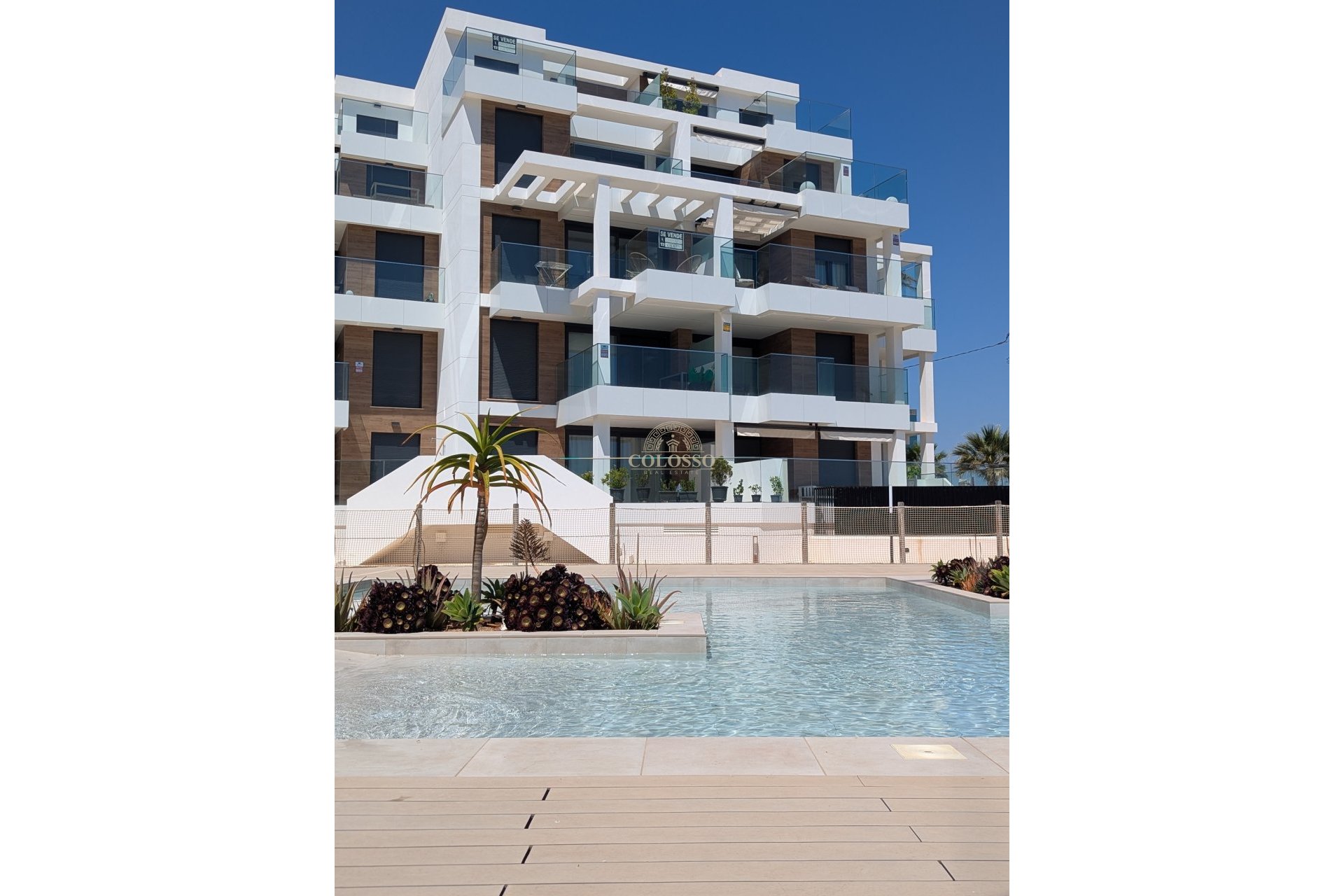 Nouvelle construction - apartment -
Denia