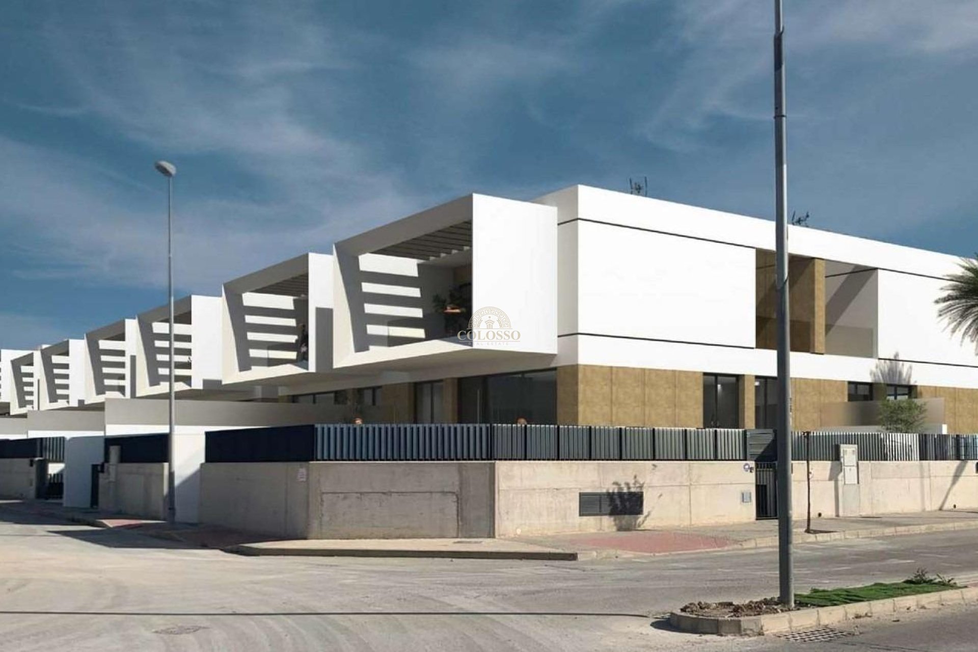 Nouvelle construction - Quad -
Dolores - 03150