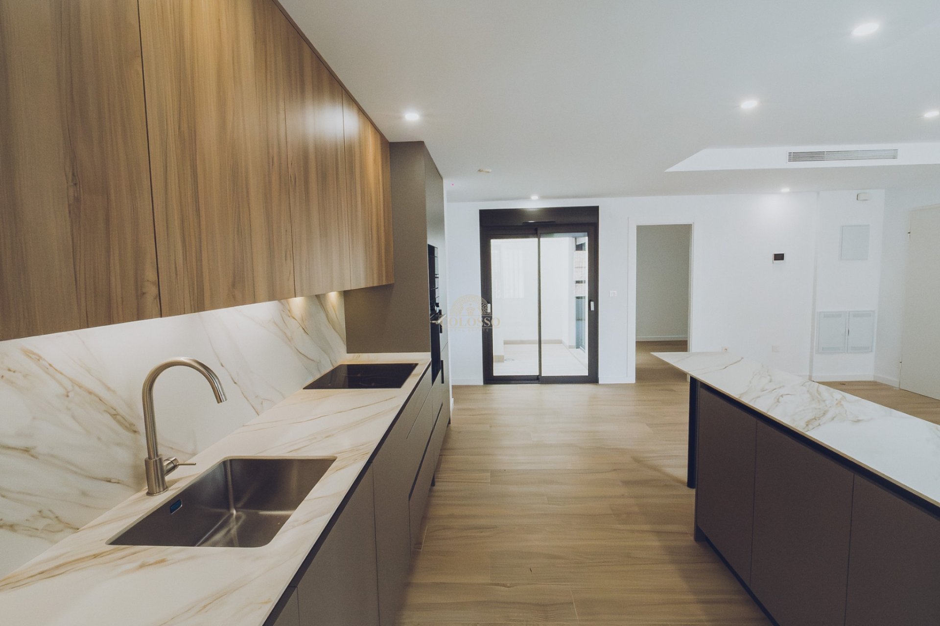 Obra nueva - Apartamento -
Redován