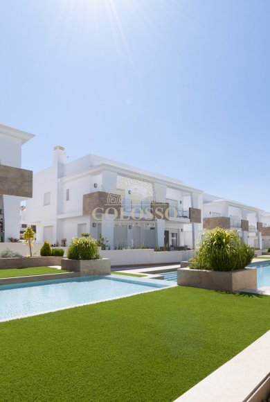Obra nueva - apartment -
Rojales