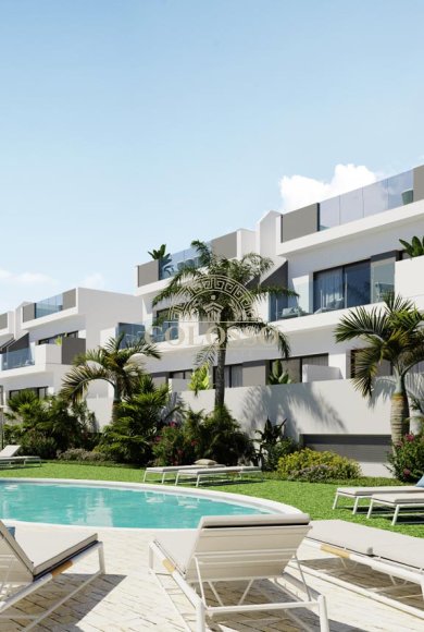 Obra nueva - Ático -
Torrevieja