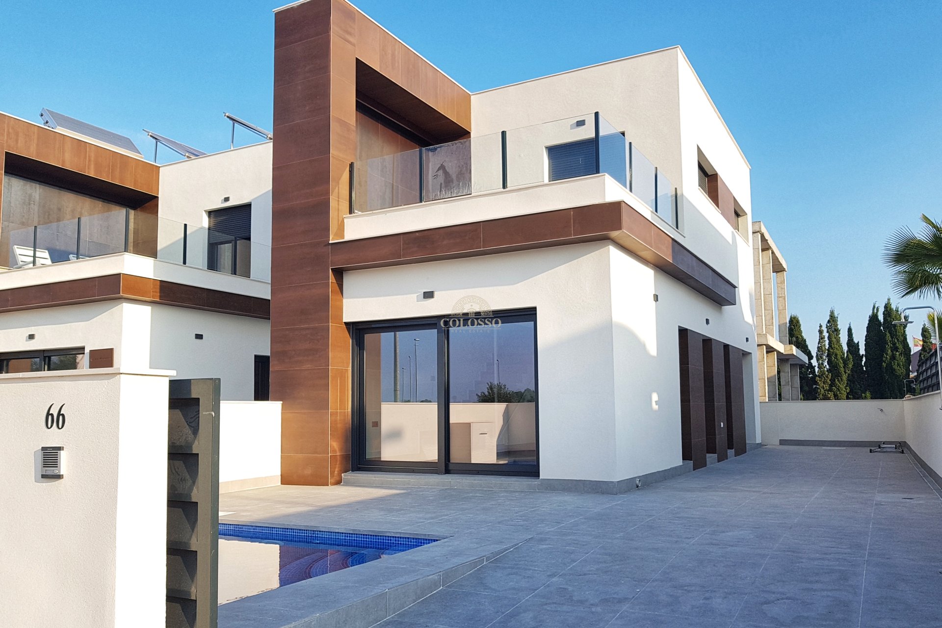 Obra nueva - detached -
Daya Nueva