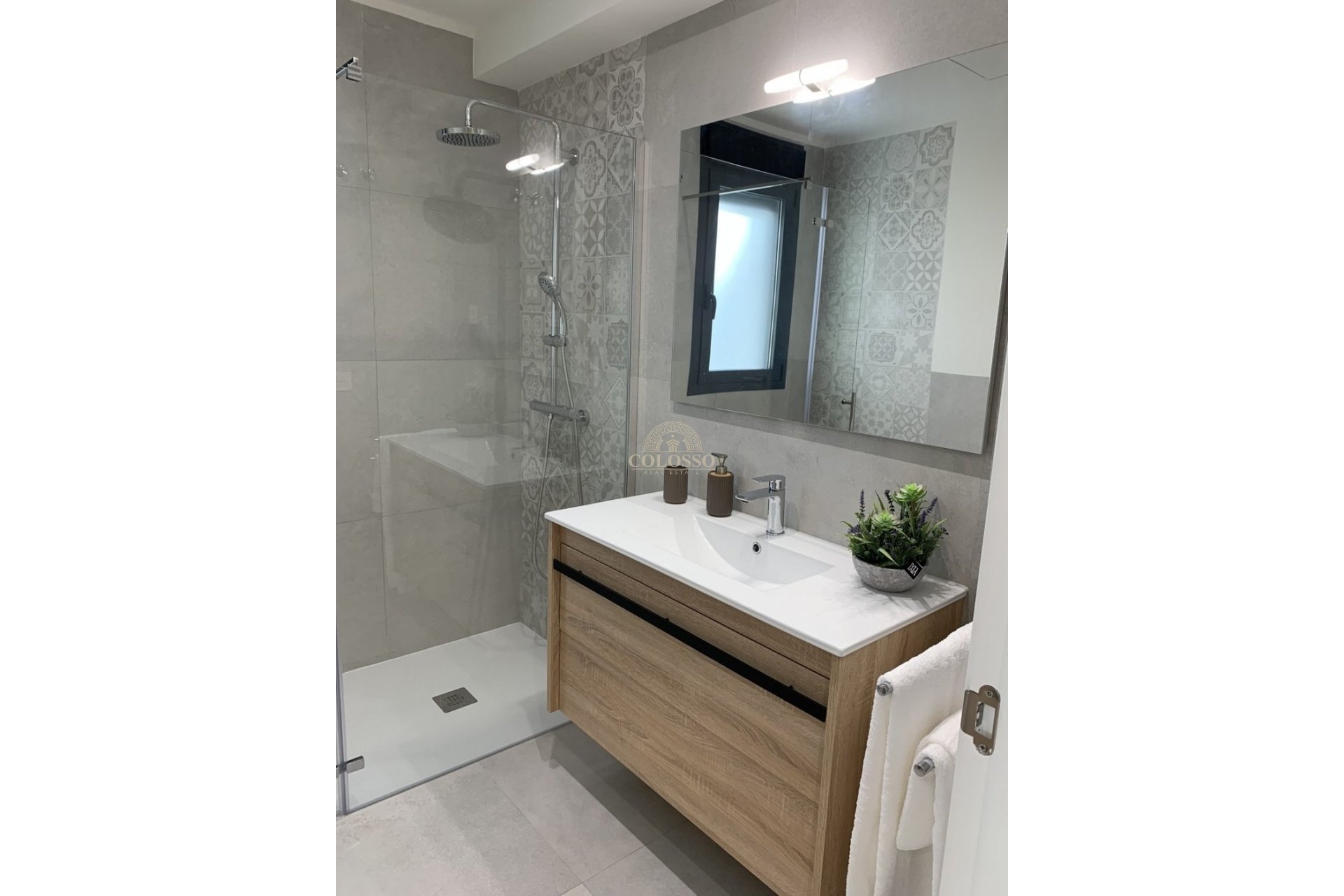 Obra nueva - Villa -
Daya Nueva - pueblo